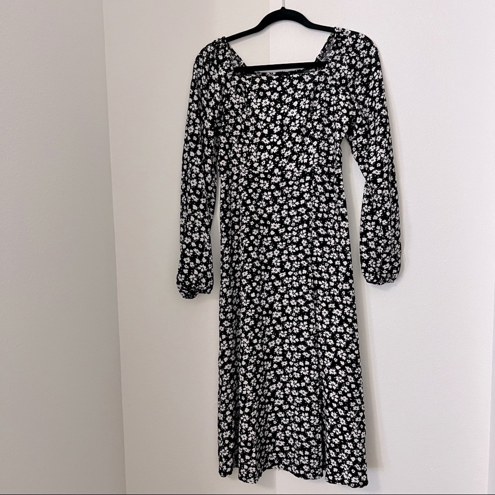 Shein: Ditsy Floral Square Neck Slit Hem Bishop Sleeve Dress